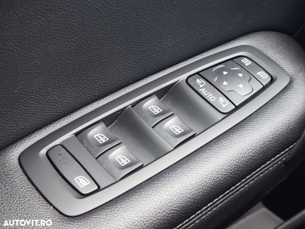 Renault Megane E-TECH 160 TECHNO - 24