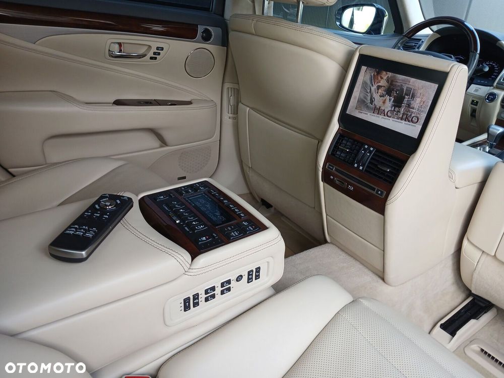 Lexus LS - 35