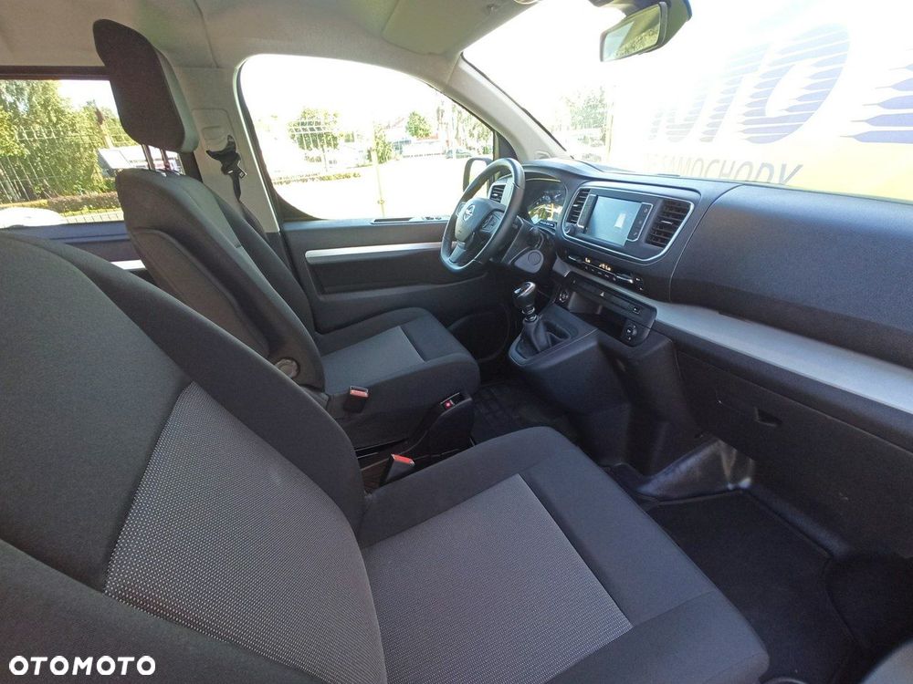 Opel Vivaro - 11