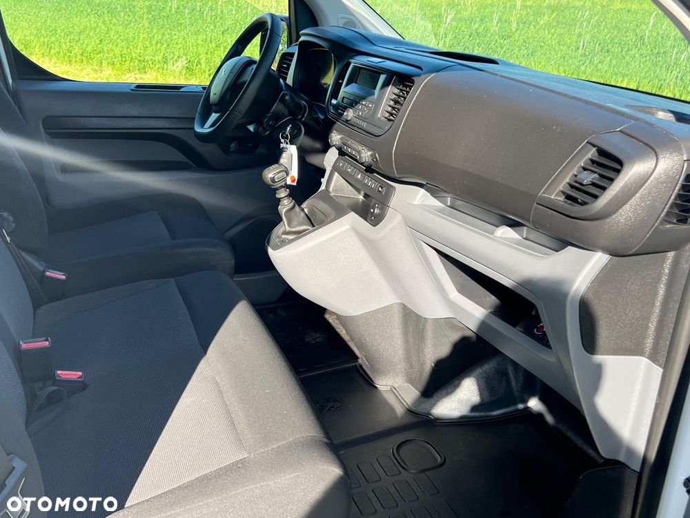 Peugeot Expert - 8