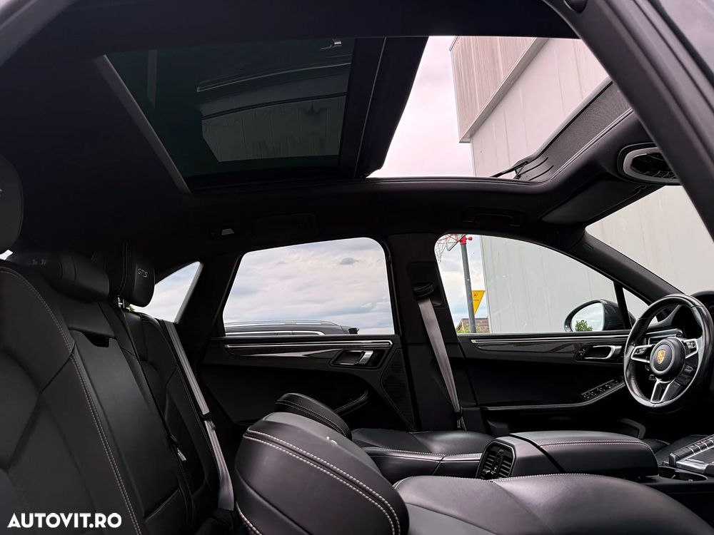 Porsche Macan - 28