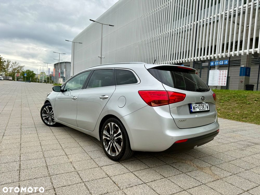 Kia Ceed 1.6 CRDi 128 Platinum Edition - 3