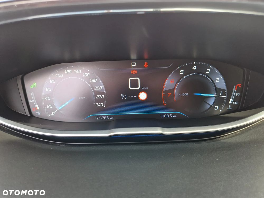 Peugeot 3008 1.6 PureTech GT Pack S&S EAT8 - 26