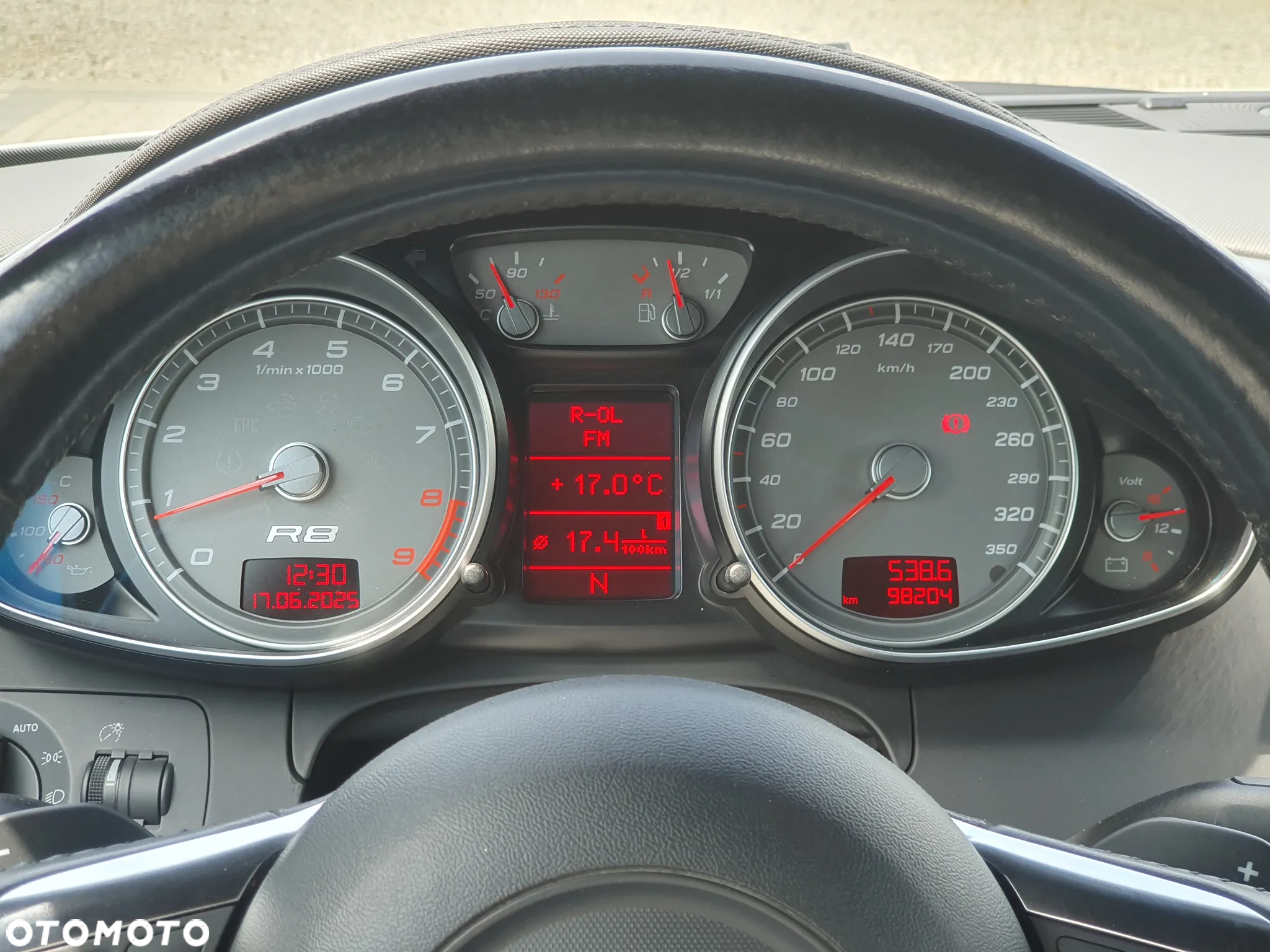 Audi R8 4.2 Quattro R tronic - 23