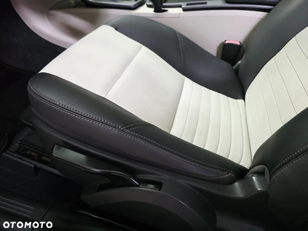 Volvo C30 1.6D DRIVe R-Design Start-Stop - 34