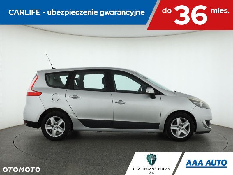 Renault Grand Scenic - 8