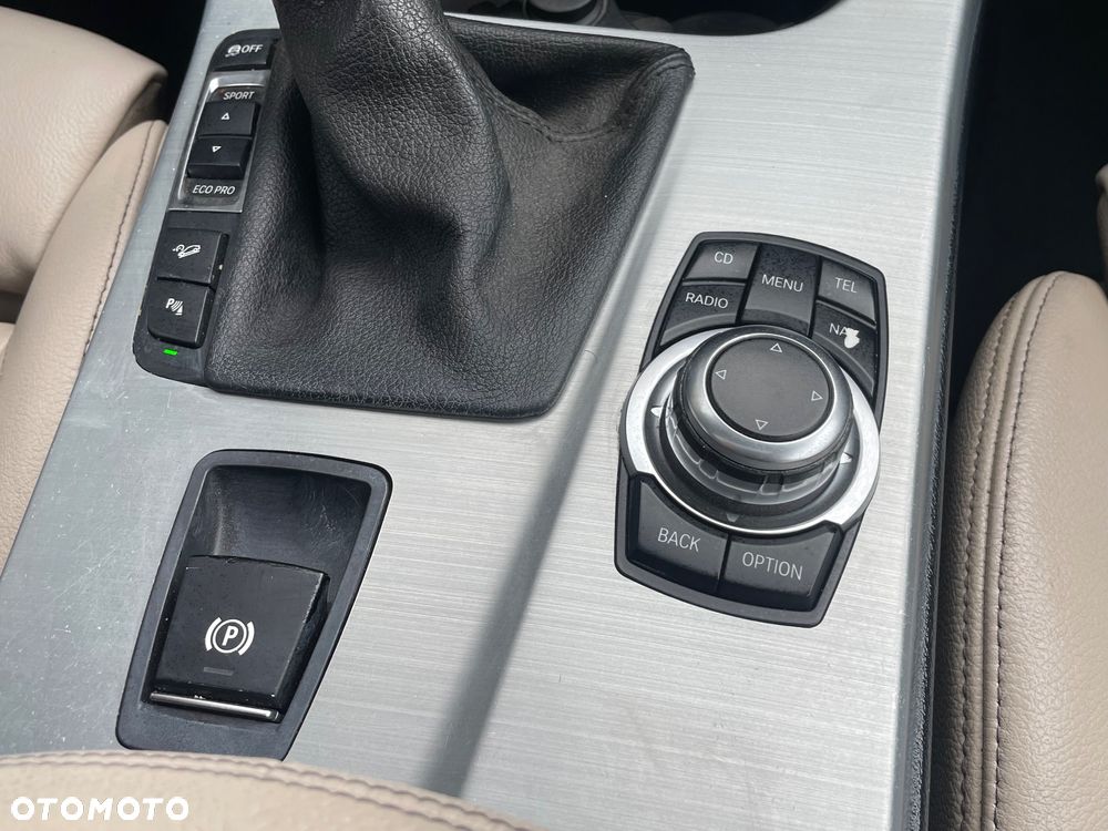 BMW X3 xDrive20d - 33