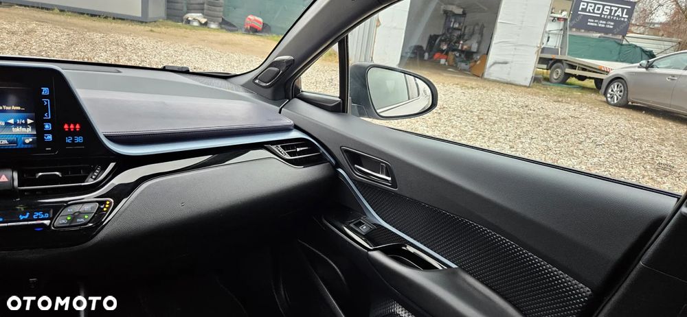 Toyota C-HR 1.8 Hybrid Prestige - 30