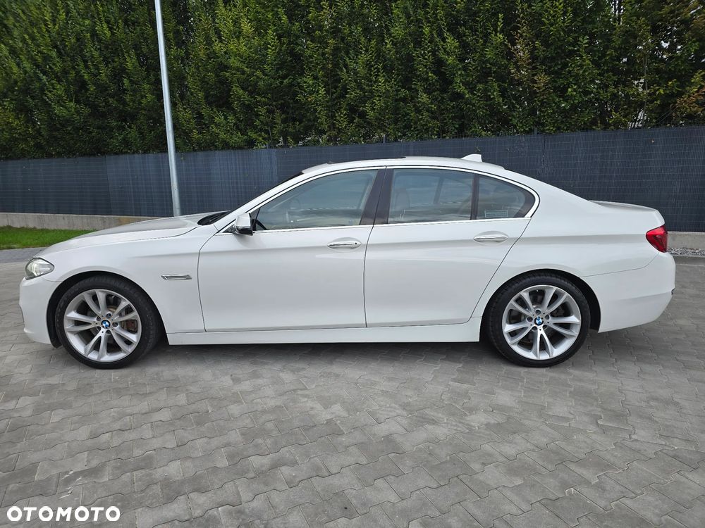 BMW Seria 5 535i xDrive Sport-Aut Luxury Line - 13