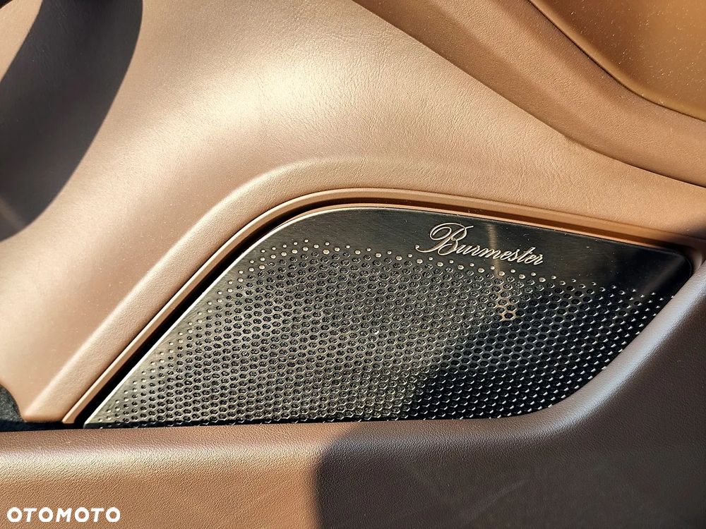 Porsche Taycan Turbo - 26