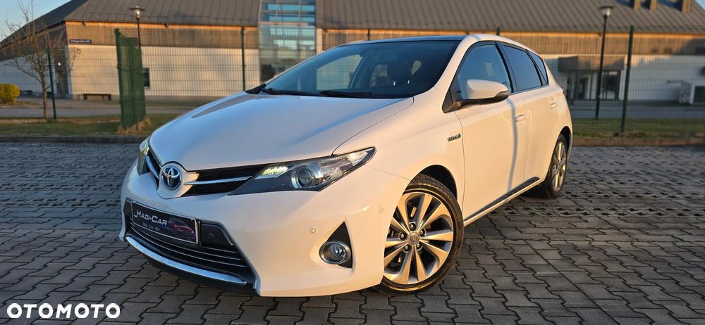 Toyota Auris 1.8 HSD Luna - 2