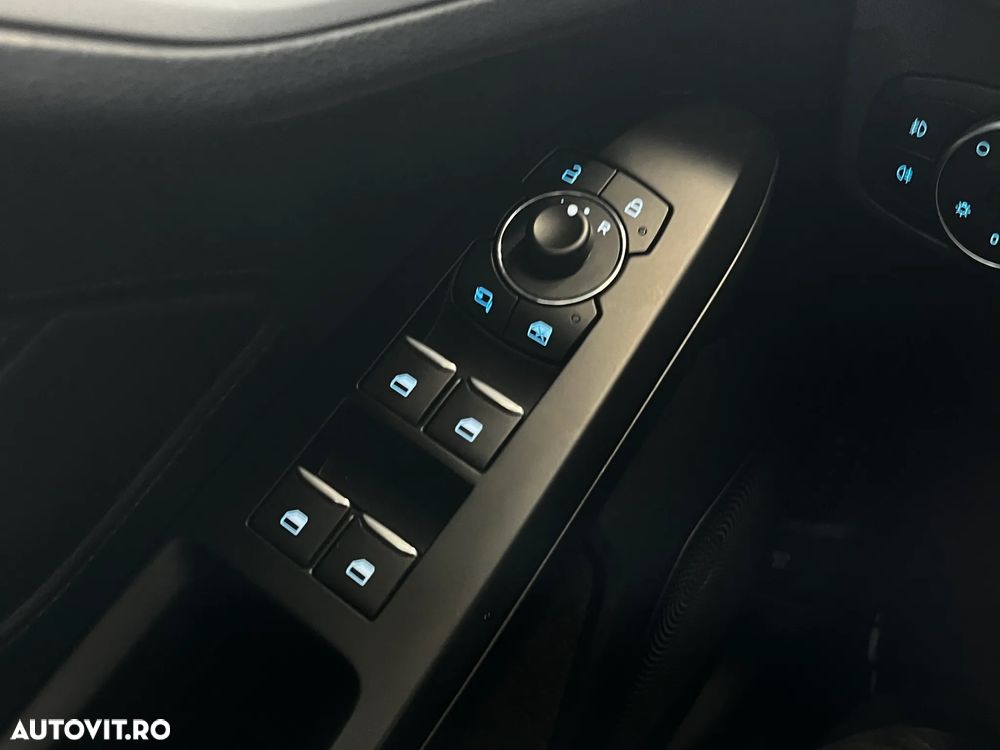 Ford Focus - 20