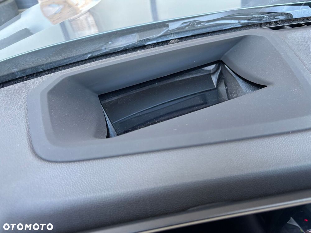BMW Seria 3 330i xDrive M Sport sport - 40