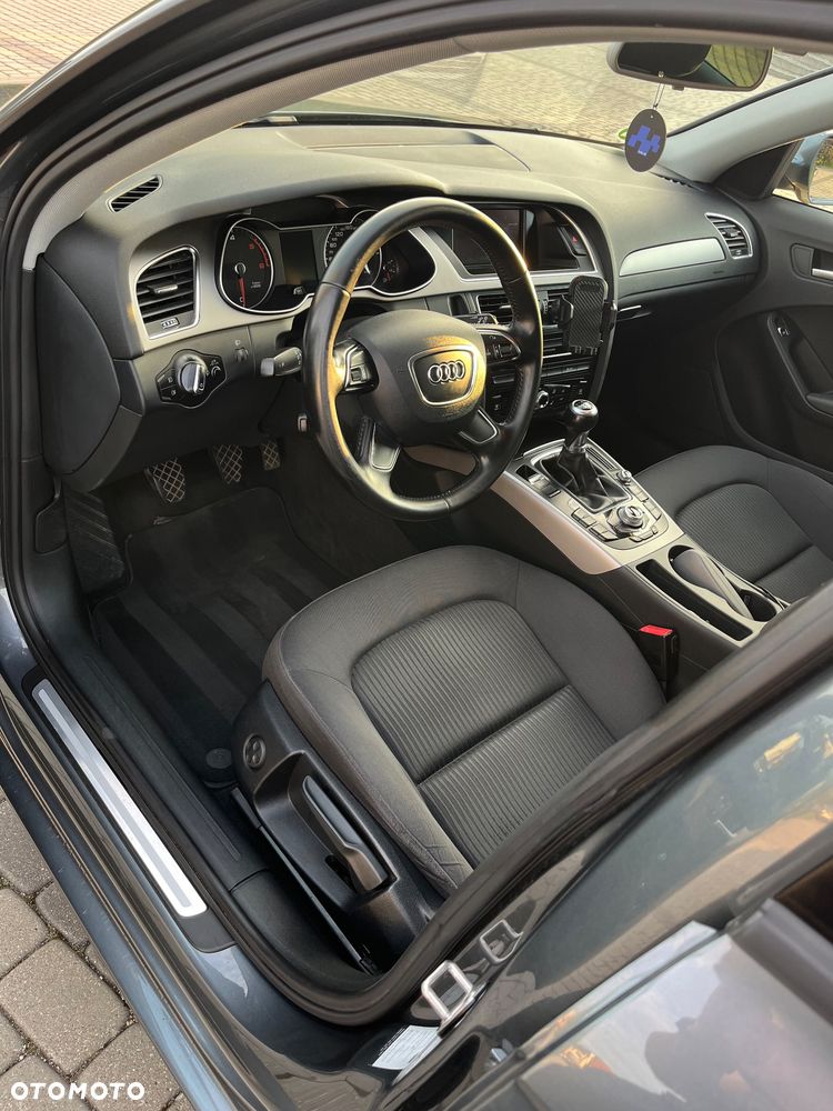 Audi A4 Avant - 11