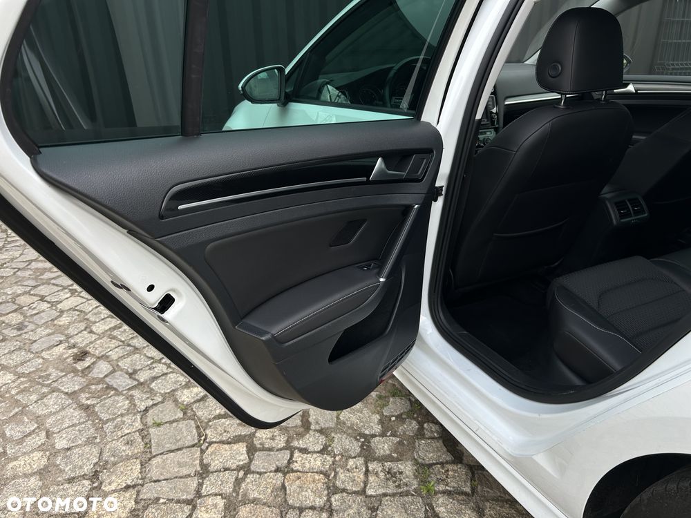 Volkswagen Golf 1.4 TSI ACT BlueMotion Technology Highline - 23