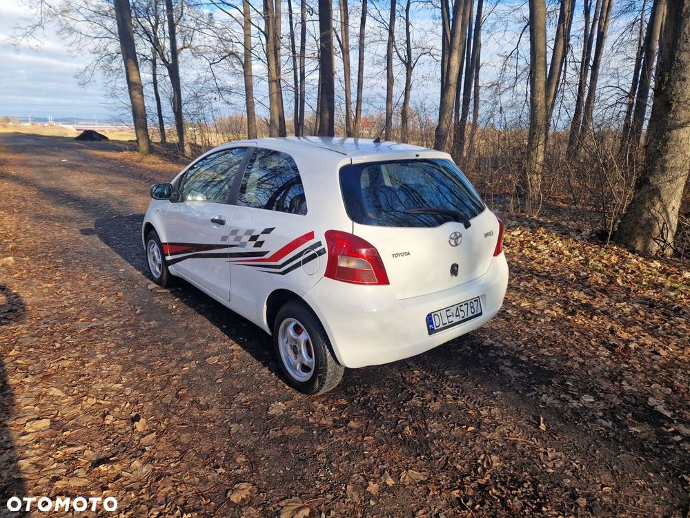 Toyota Yaris - 6