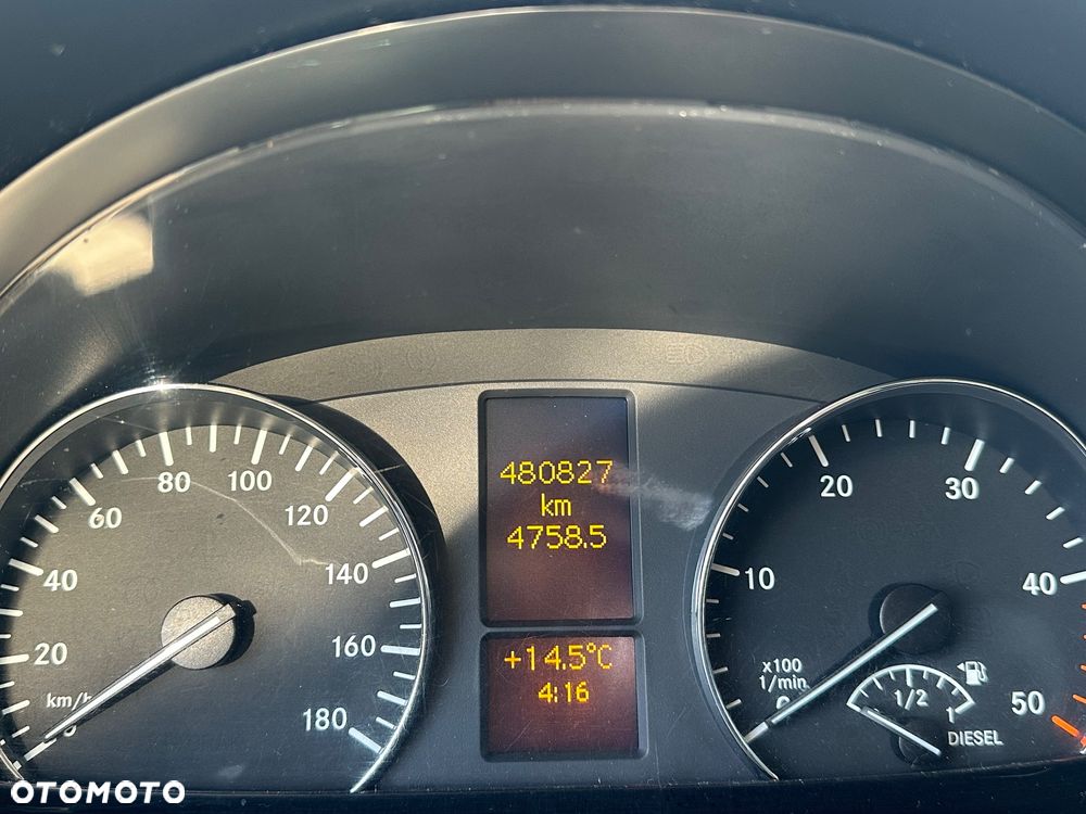 Mercedes-Benz Sprinter 319 CDI - 10