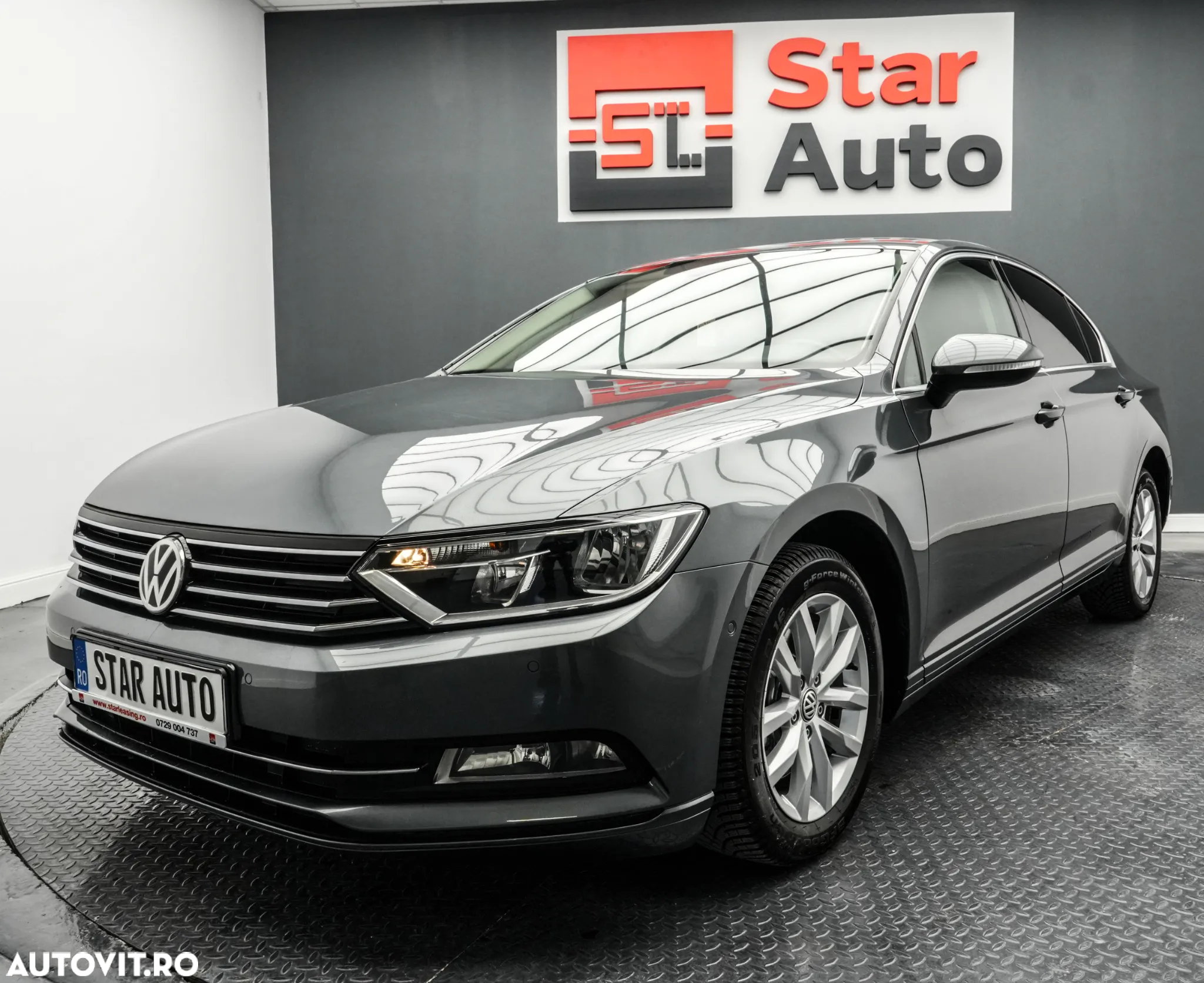 Volkswagen Passat - 2