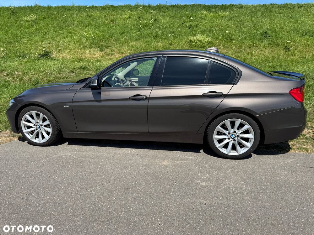 BMW Seria 3 - 16