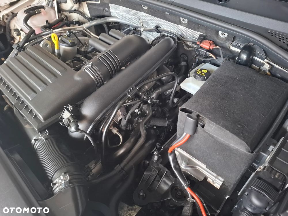 Volkswagen Passat 1.4 TSI BMT Comfortline - 24