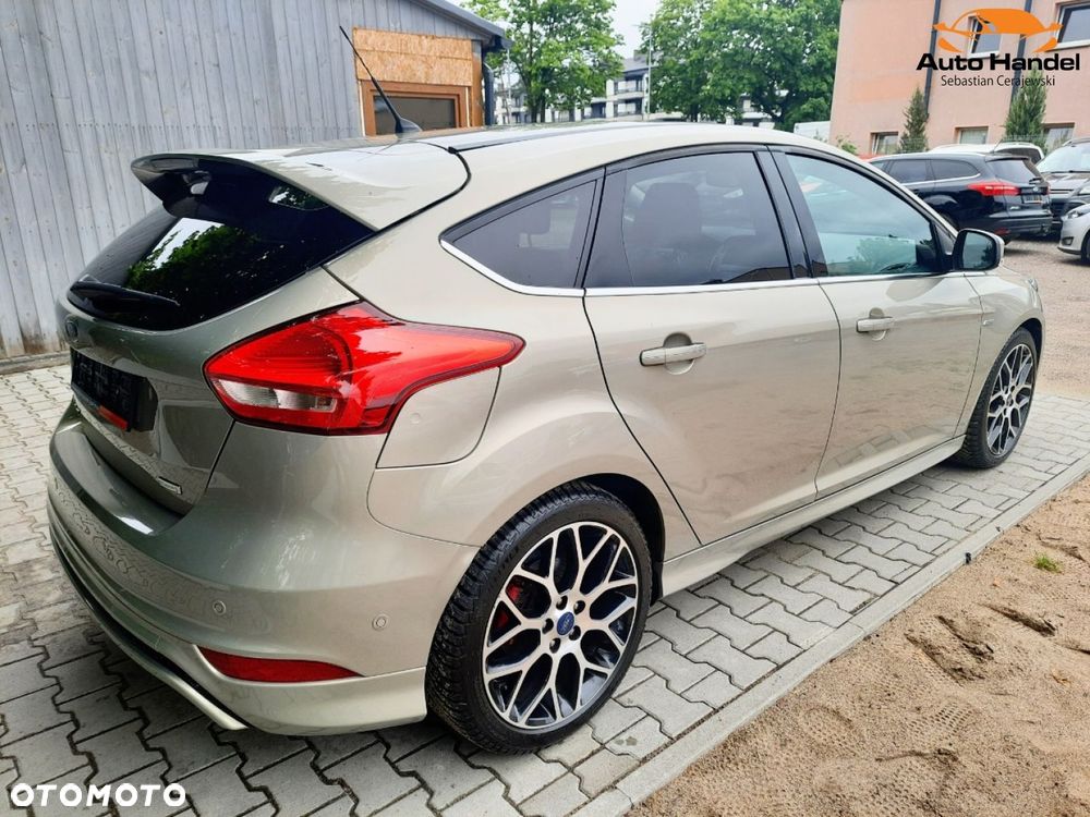 Ford Focus - 14