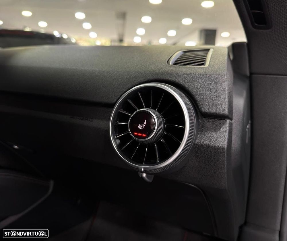 Audi TT Coupé 2.0 TFSI S-line - 32