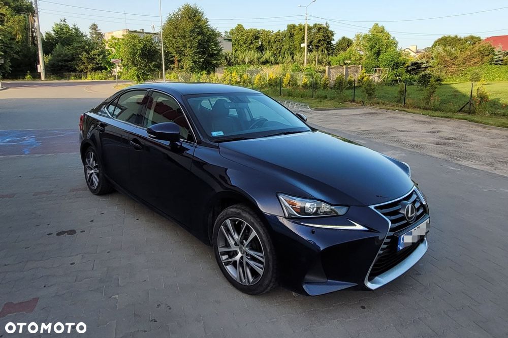 Lexus IS 200t / 300 Elegance - 2