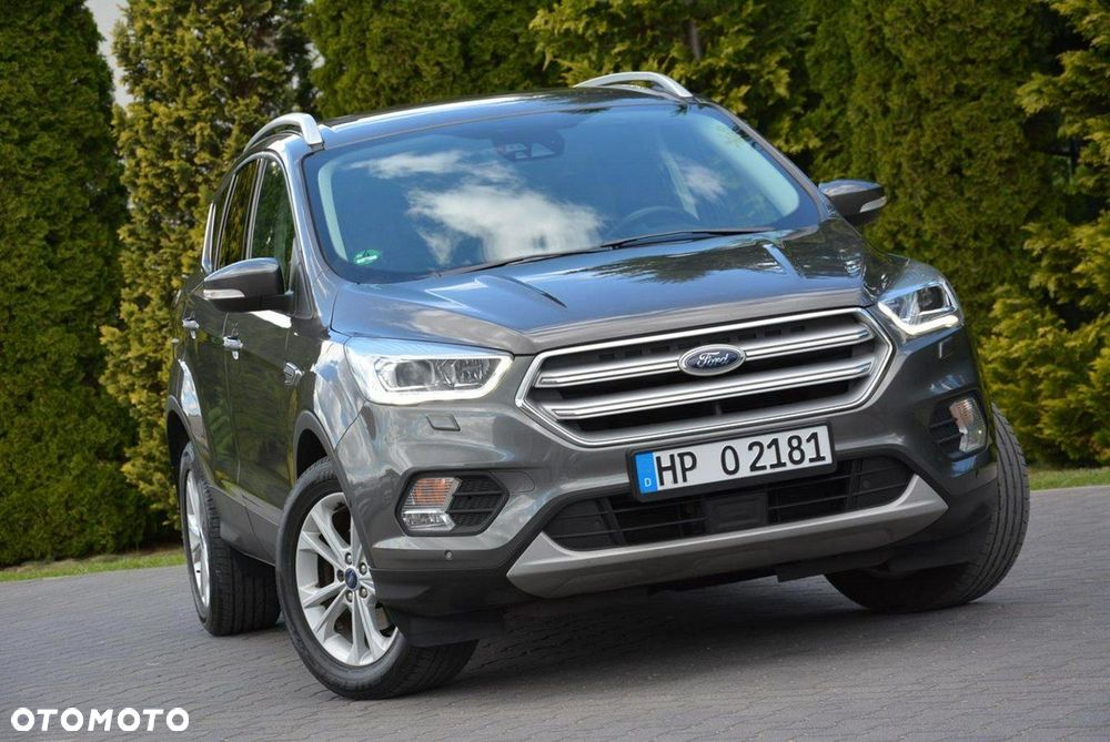 Ford Kuga 1.5 EcoBoost 2x4 Titanium - 9