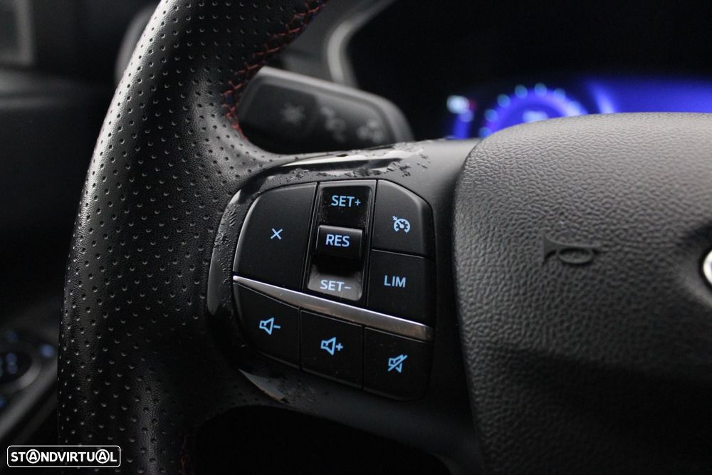 Ford Kuga 1.5 EcoBoost ST-Line - 11