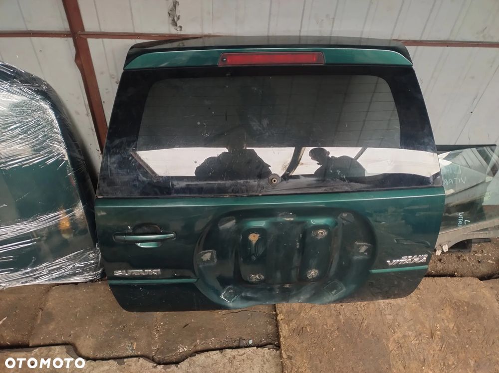 SUZUKI GRAND VITARA II klapa tył z szybą   Z2T C07 - 2