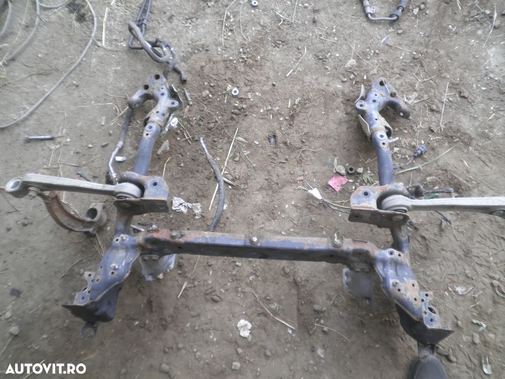 Jug / cadru motor Audi A8 2012 3.0 TDI 4H0399252A