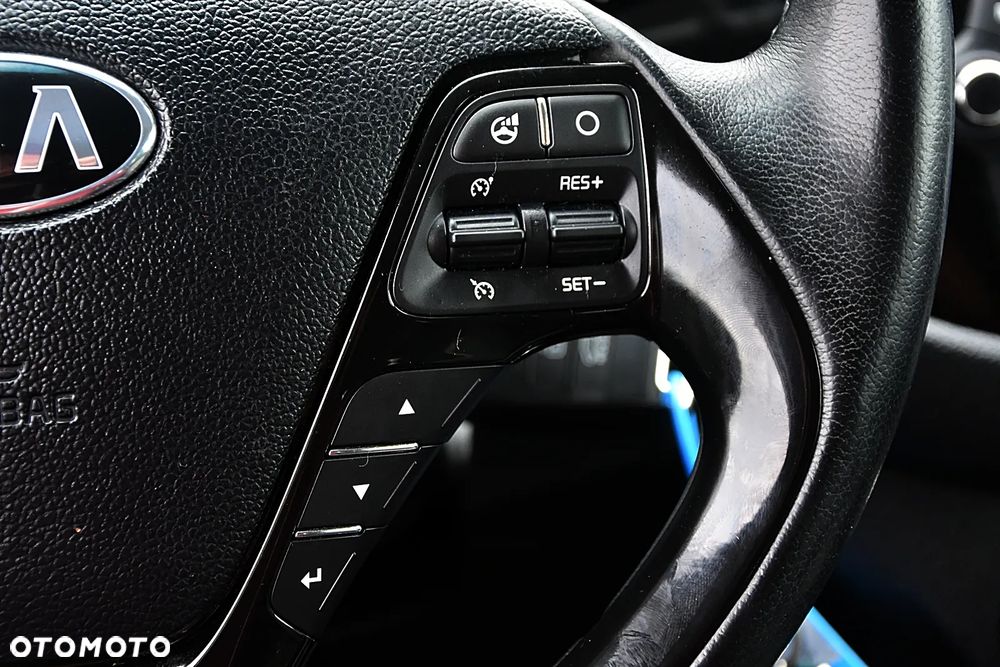 Kia Ceed 1.6 GDI L Business Line - 24