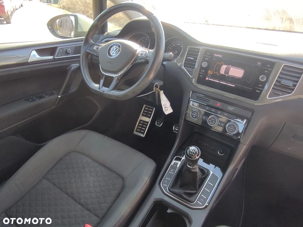 Volkswagen Golf 1.6 FSI Comfortline - 10