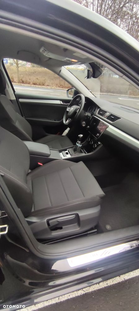 Skoda Superb 2.0 TDI Ambition - 17