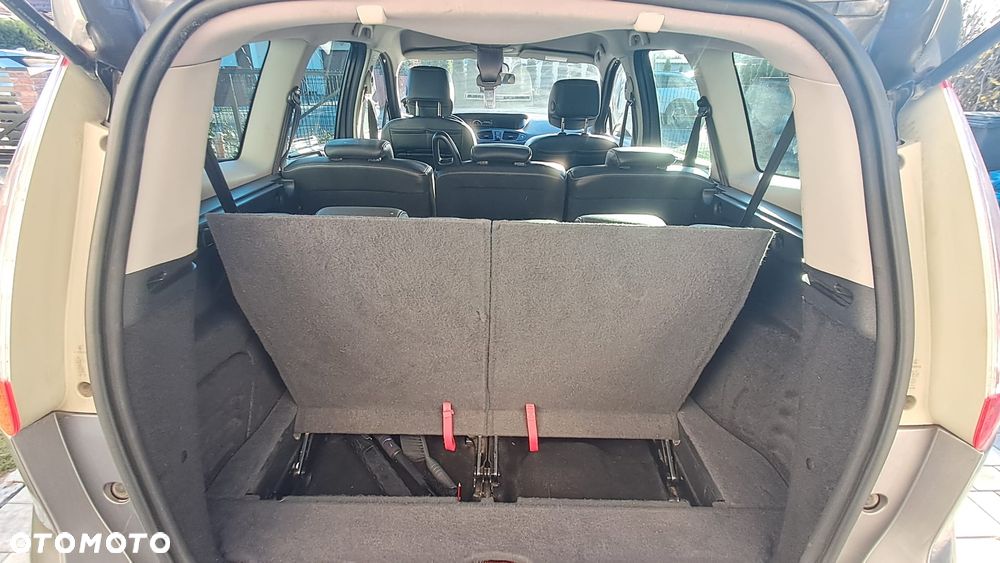 Renault Scenic 1.5 dCi Life - 13