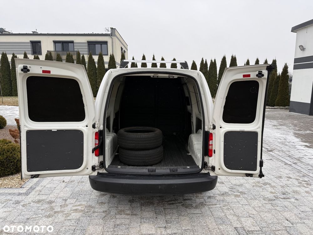 Volkswagen Caddy MAXI - 20