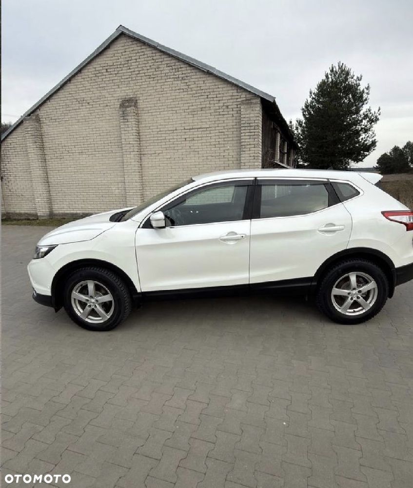 Nissan Qashqai - 2