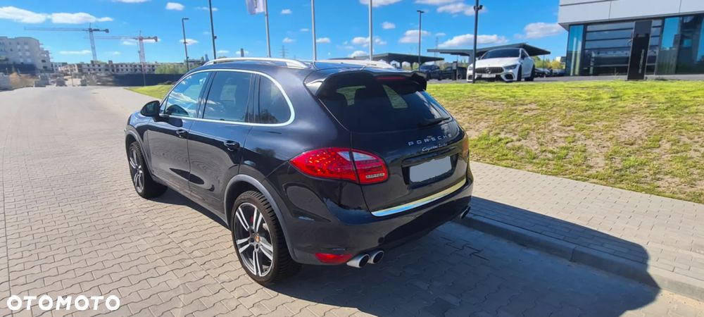 Porsche Cayenne - 8