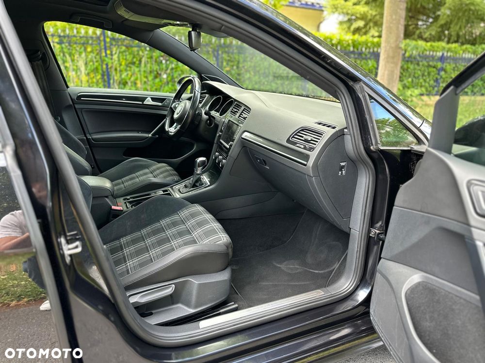 Volkswagen Golf GTD 2.0 TDI SCR DSG - 15