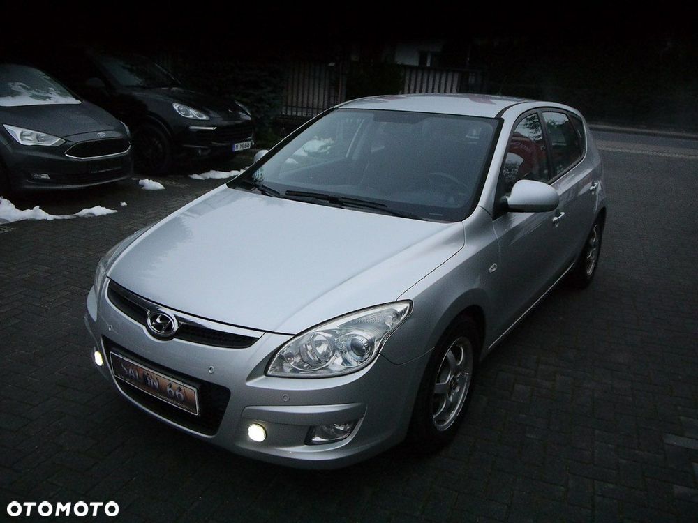 Hyundai i30 1.6 CRDi Comfort EU5 - 4