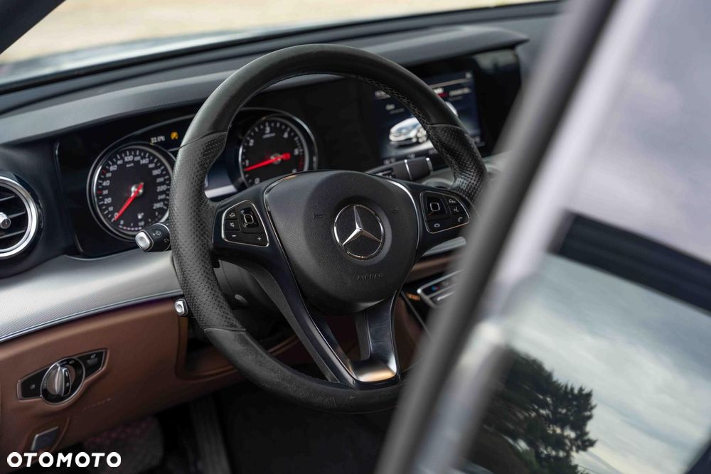Mercedes-Benz Klasa E - 11