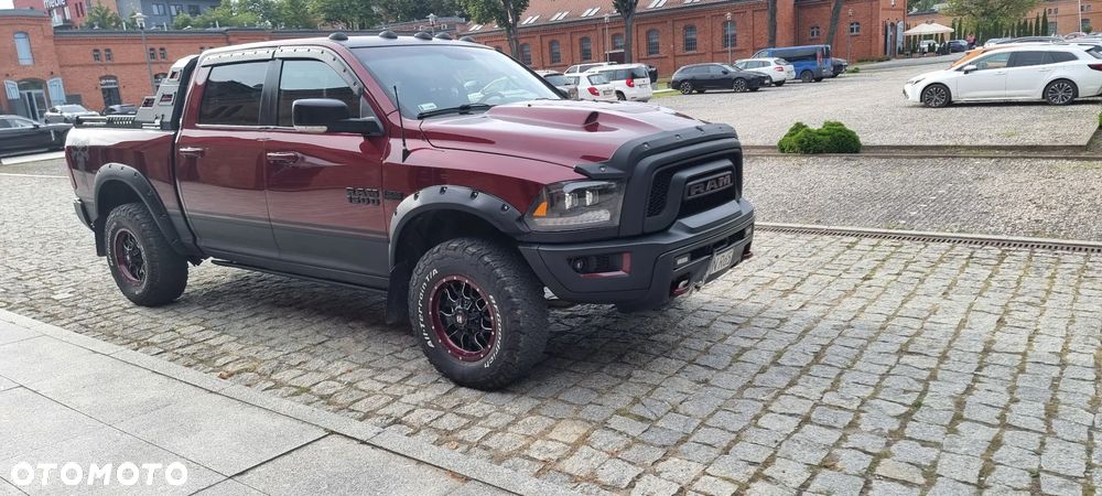 Dodge RAM - 8