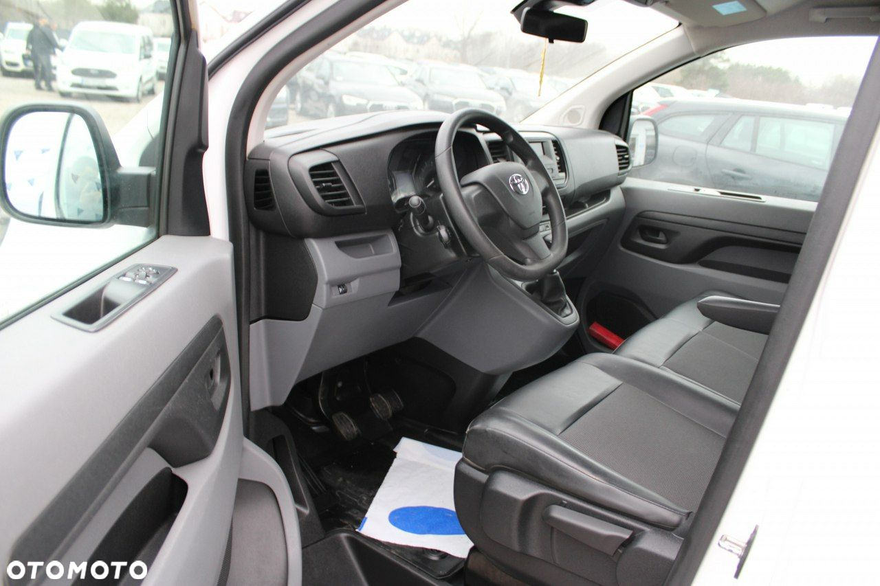 Toyota ProAce - 13