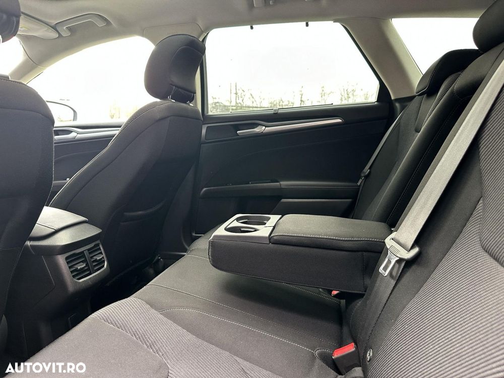 Ford Mondeo - 24