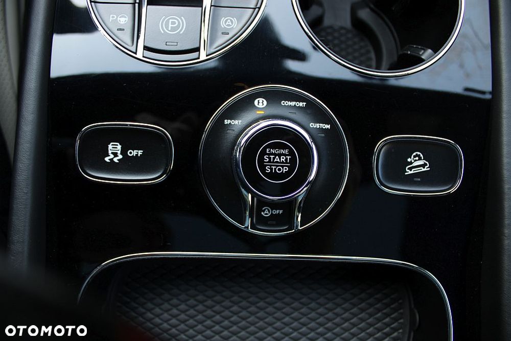 Bentley Bentayga - 24