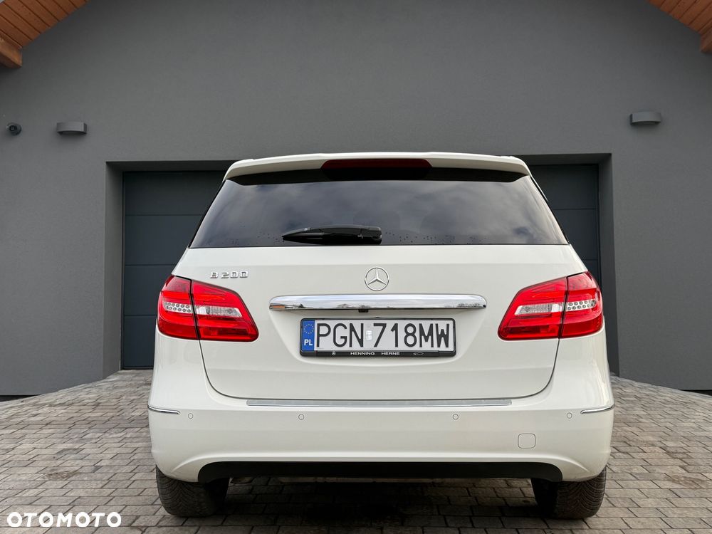 Mercedes-Benz Klasa B 200 7G-DCT Edition - 10