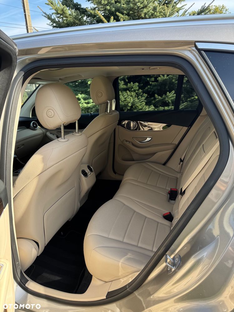 Mercedes-Benz GLC 300 4-Matic - 10