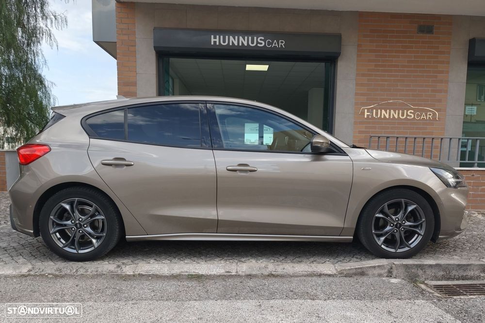 Ford Focus 1.0 EcoBoost ST-Line X - 18