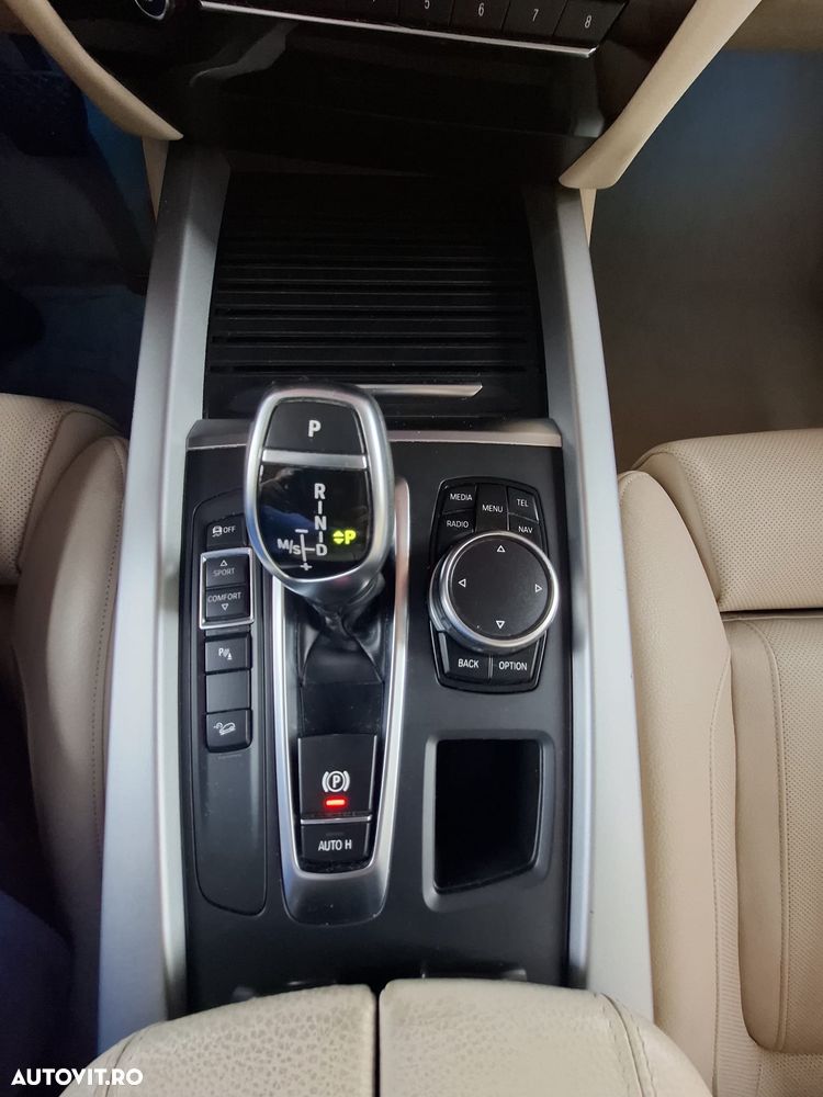 BMW X5 xDrive30d - 10