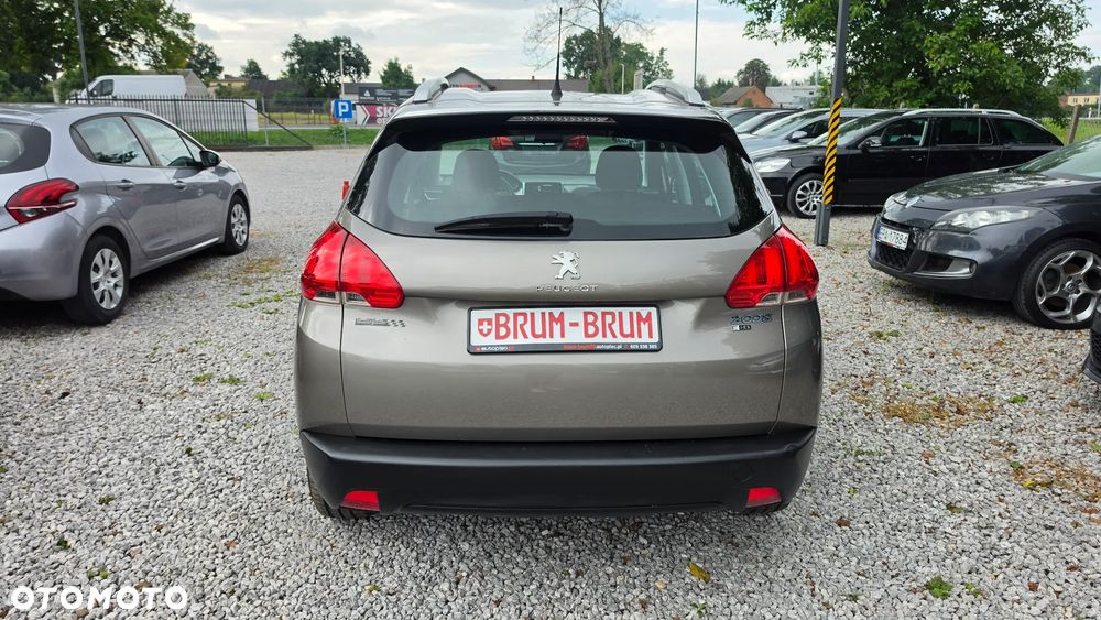 Peugeot 2008 1.6 e-HDi Style S&S - 5